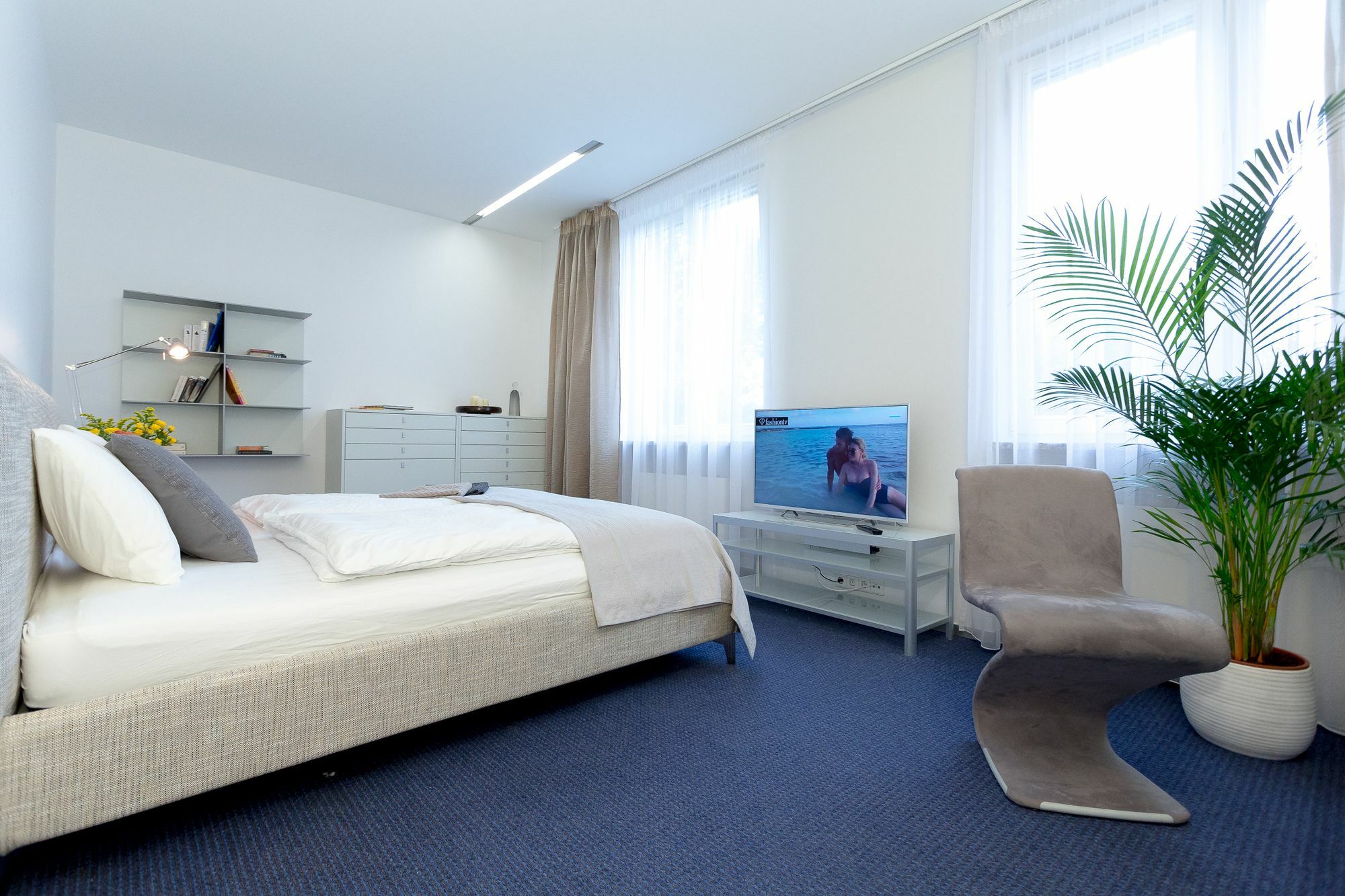 Vilnius Apartments & Suites - Gedimino Avenue Bagian luar foto