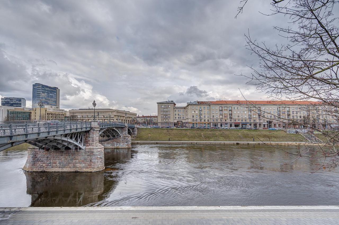 Vilnius Apartments & Suites - Gedimino Avenue Bagian luar foto