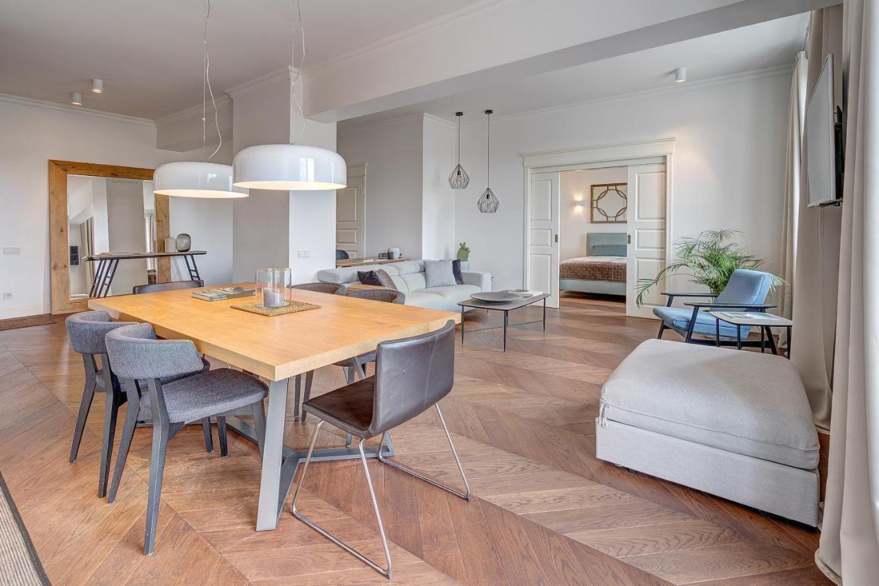 Vilnius Apartments & Suites - Gedimino Avenue Bagian luar foto