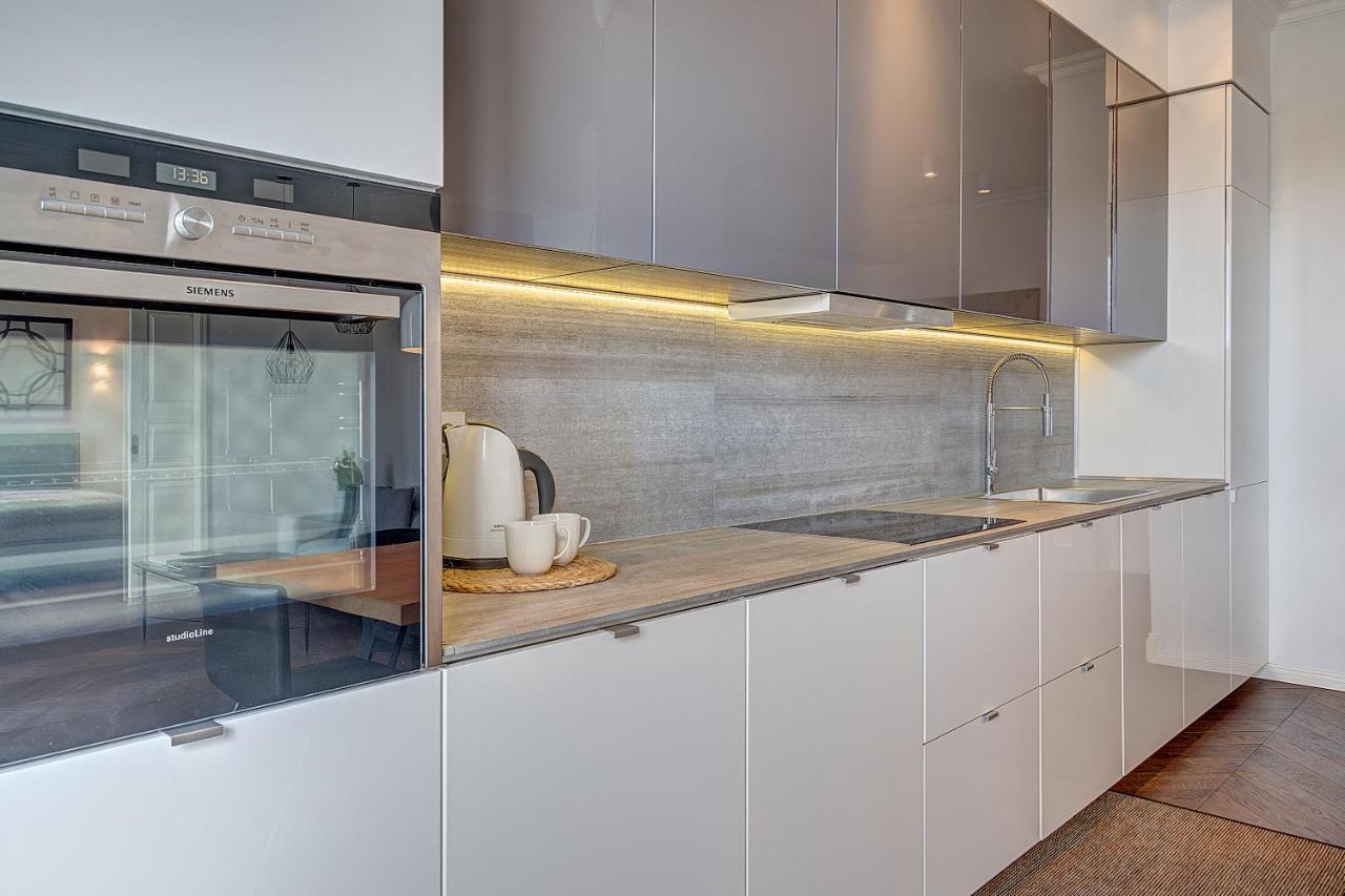Vilnius Apartments & Suites - Gedimino Avenue Bagian luar foto