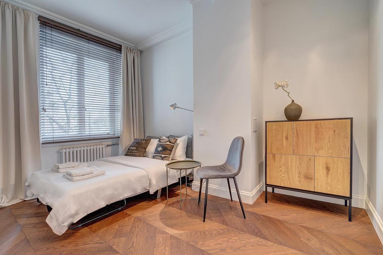 Vilnius Apartments & Suites - Gedimino Avenue Bagian luar foto