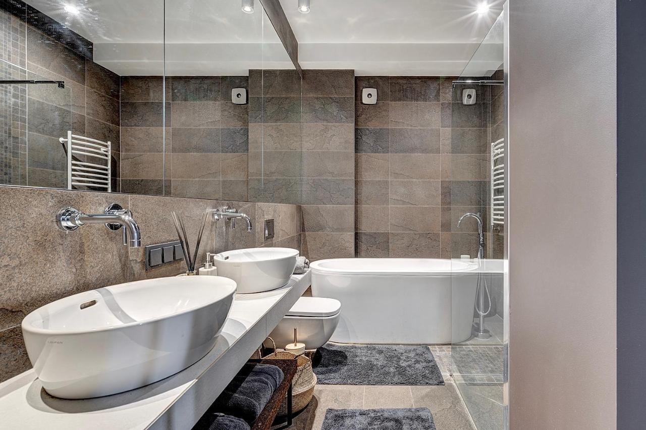 Vilnius Apartments & Suites - Gedimino Avenue Bagian luar foto