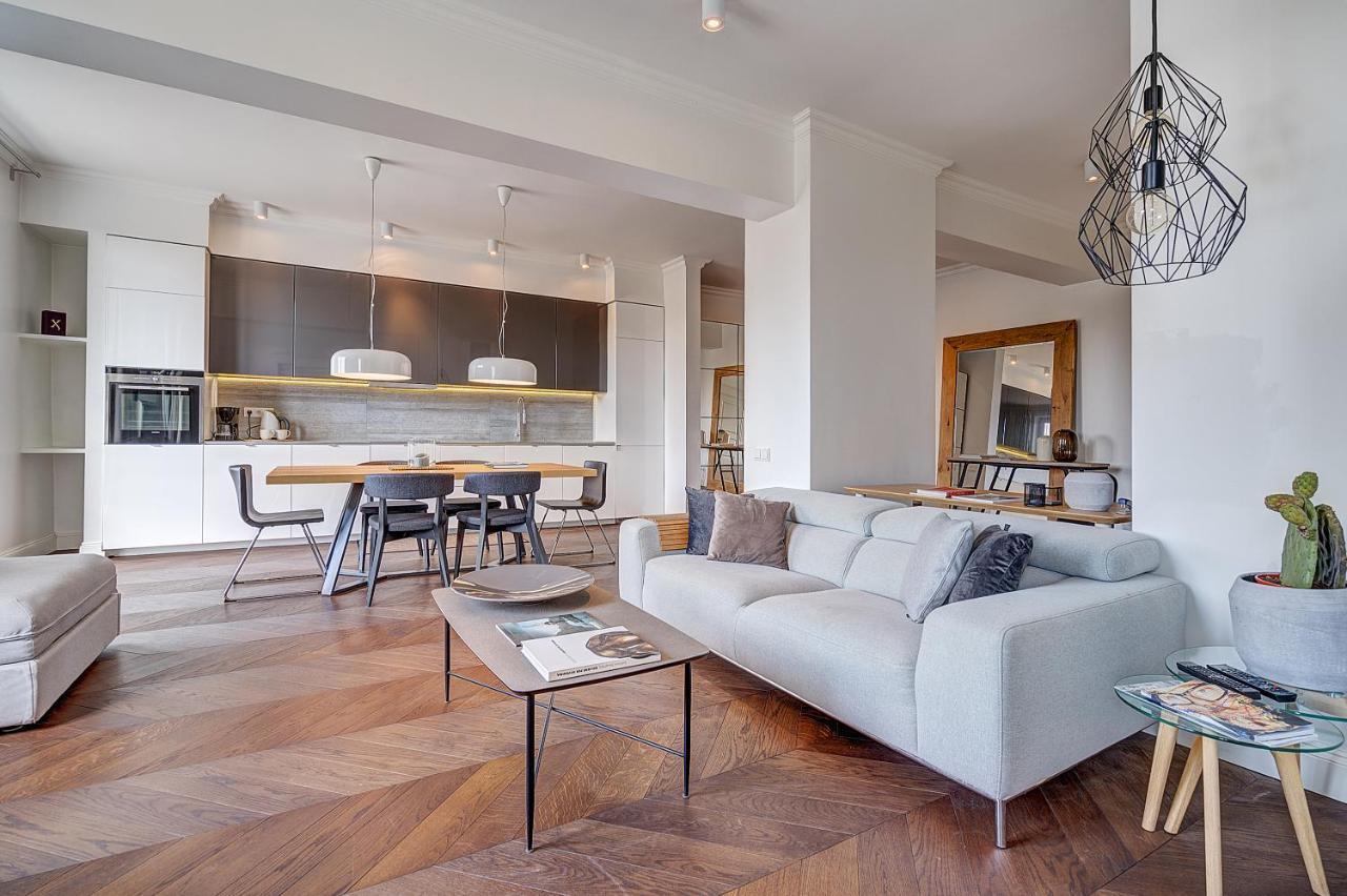 Vilnius Apartments & Suites - Gedimino Avenue Bagian luar foto