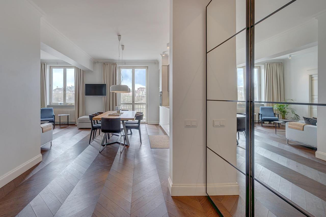Vilnius Apartments & Suites - Gedimino Avenue Bagian luar foto